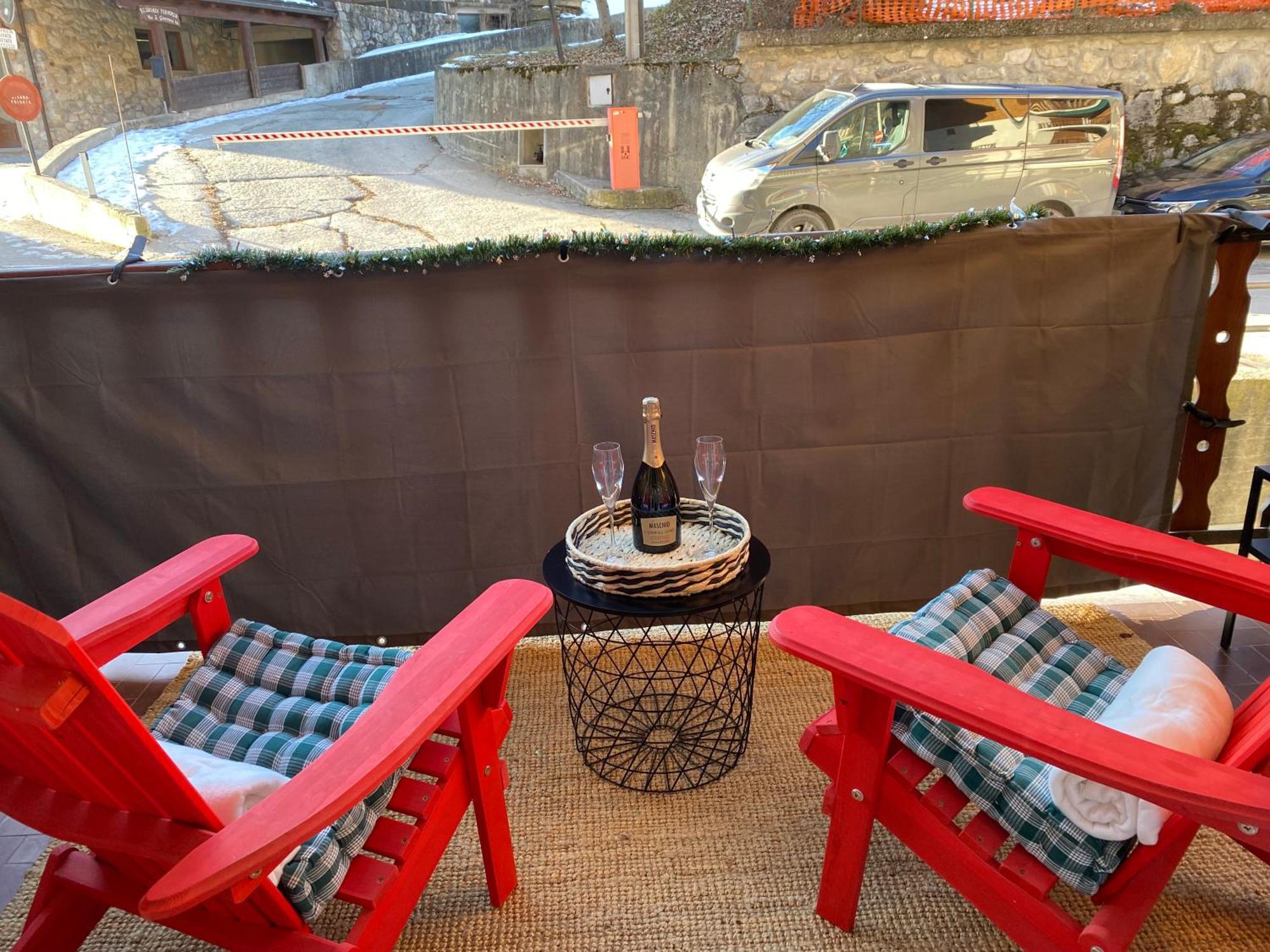 Little Canadian Lodge, Limone Limone Piemonte Buitenkant foto